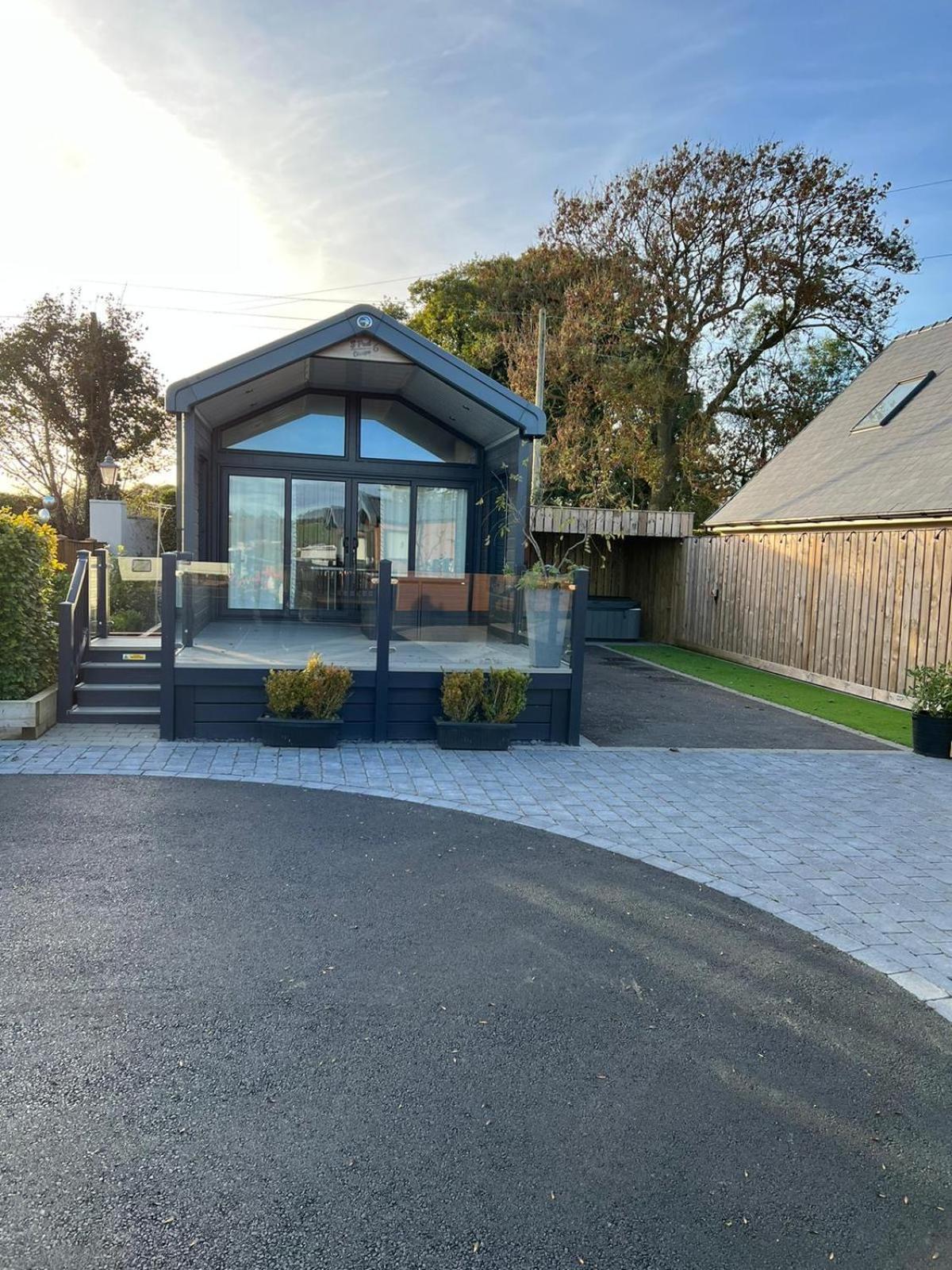 The Pods At Haulfryn Caravan Park Whitford Экстерьер фото