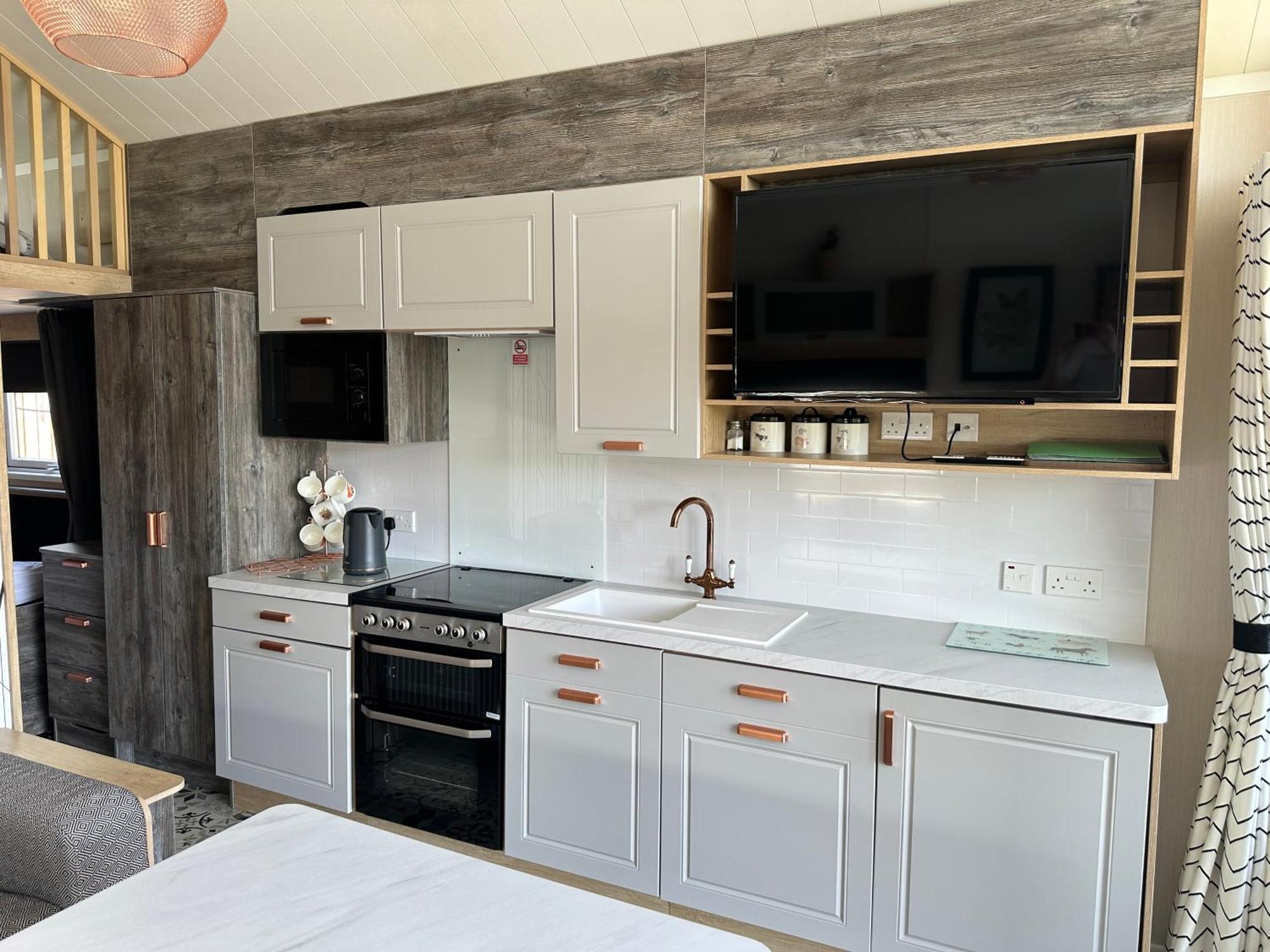 The Pods At Haulfryn Caravan Park Whitford Экстерьер фото